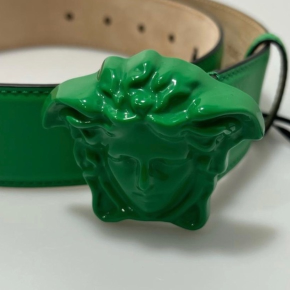 **SOLD** NWTS Versace. *RARE* Iconic Medusa Belt - Picture 4 of 4